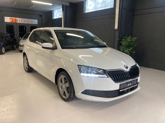 SKODA FABIA VERSION **AMBITION** 11.500€ 12 MOIS DE GARANTIE | Stylcar2 SKODA FABIA VERSION **AMBITION** 11.500€ 12 MOIS DE GARANTIE | Stylcar2