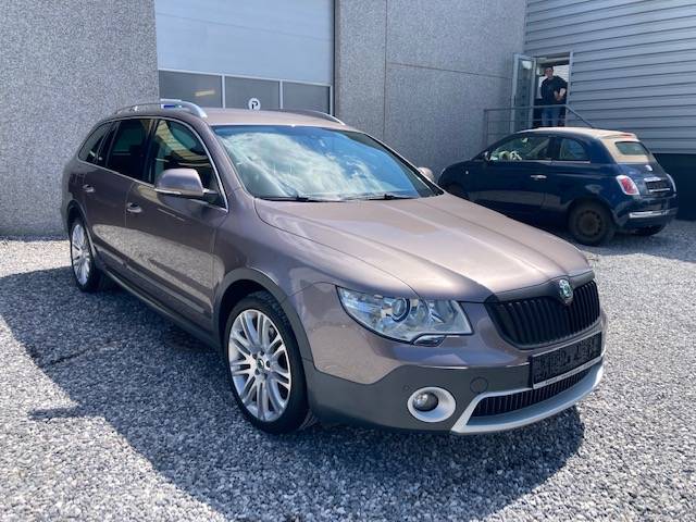 SKODA SUPERB BREAK **4X4 **VERSION ELEGANCE**BOITE AUTO** 12.500€ 12 MOIS DE GARANTIE | Stylcar2 SKODA SUPERB BREAK **4X4 **VERSION ELEGANCE**BOITE AUTO** 12.500€ 12 MOIS DE GARANTIE | Stylcar2
