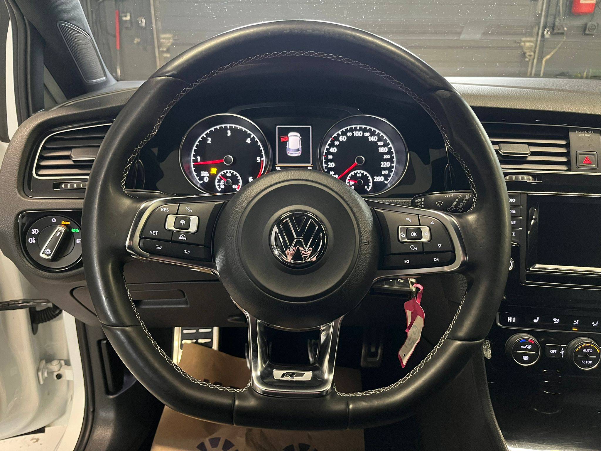 WhatsApp Image 2025-10-16 at 11.51.15 (1)