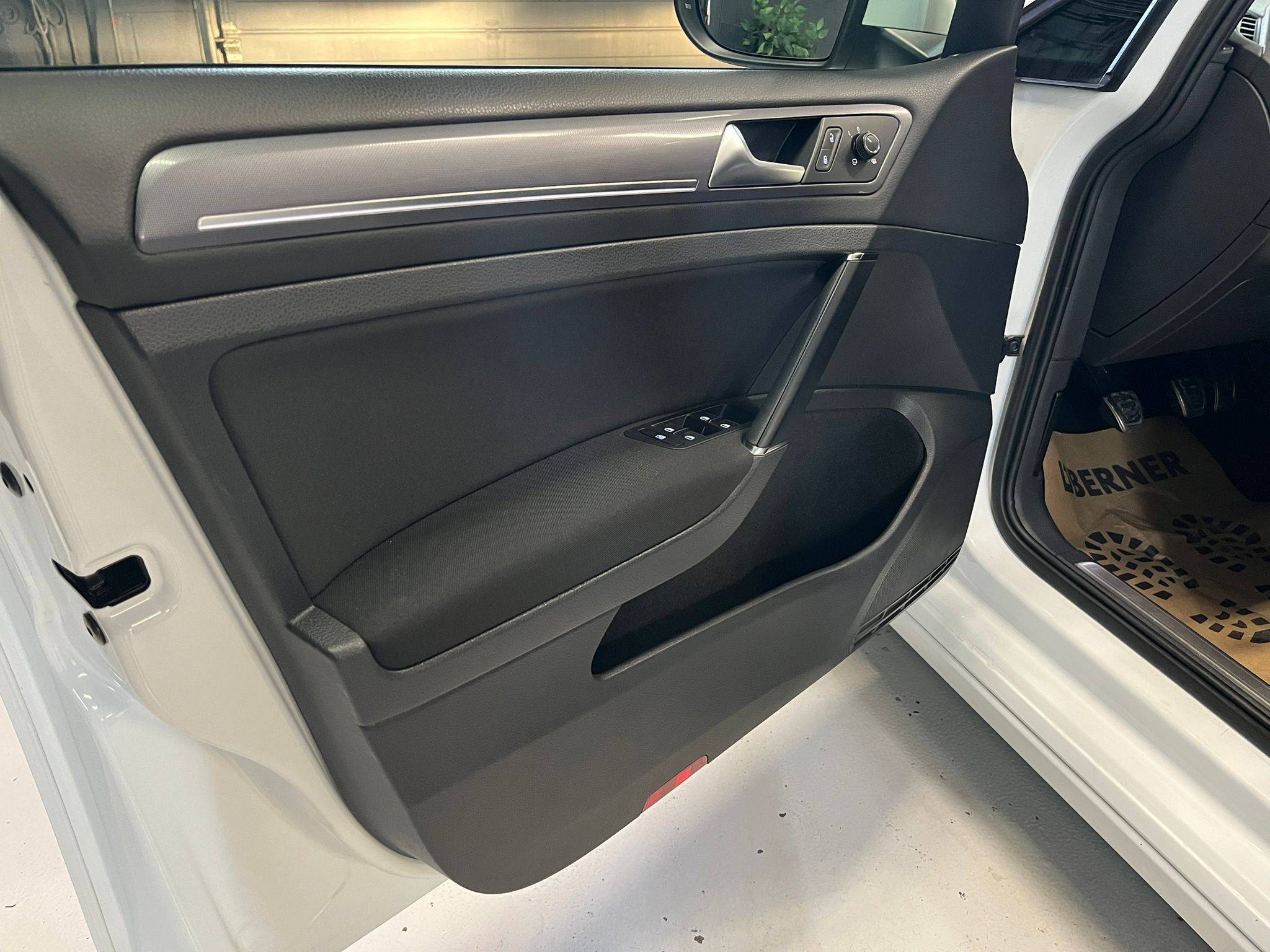 WhatsApp Image 2025-10-16 at 11.51.16