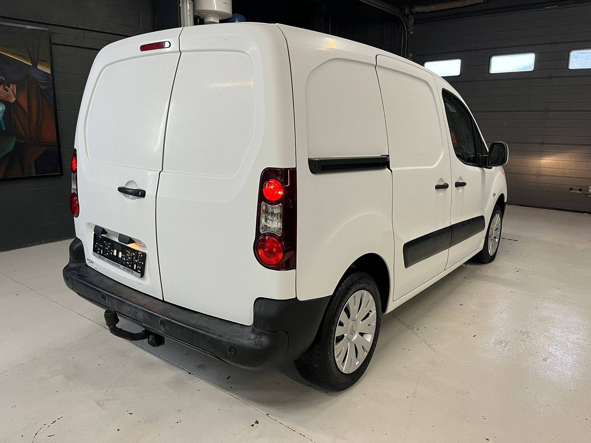 WhatsApp Image 2025-11-19 at 15.39.36