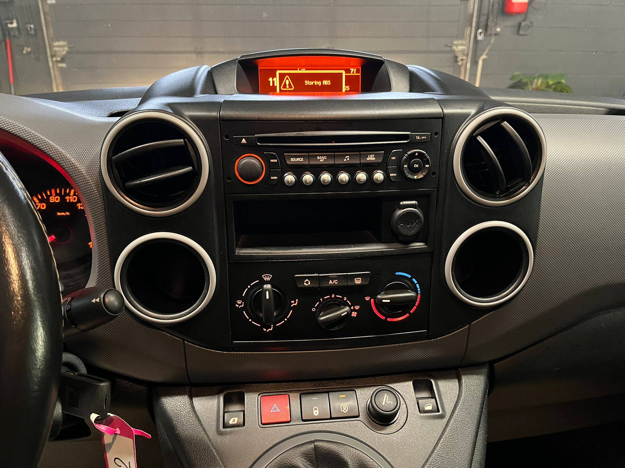 WhatsApp Image 2025-11-19 at 15.39.37 (5)