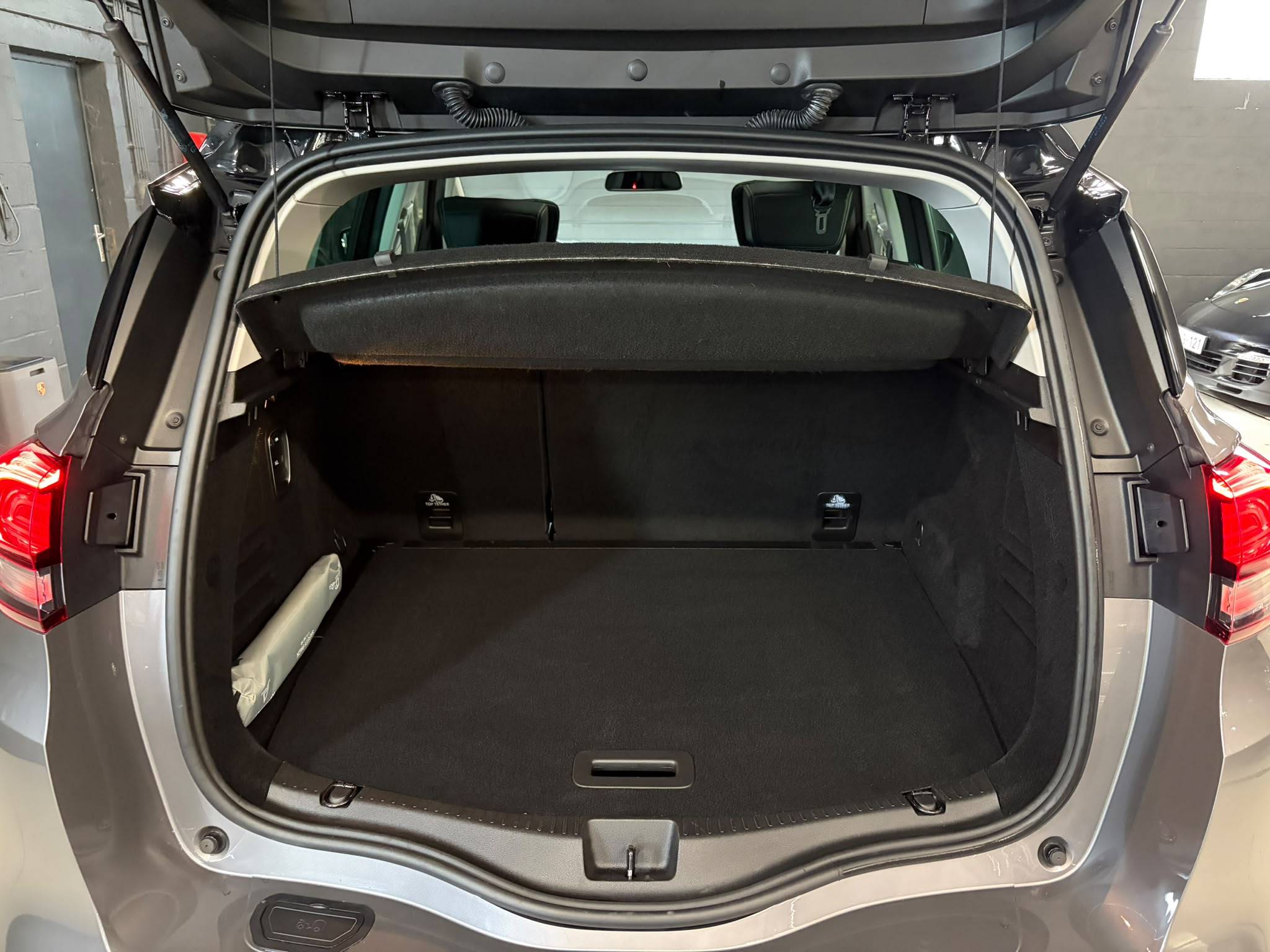 RENAULT SCENIC BOSE EDITION BOITE AUTO - Stylcar2 Florennes