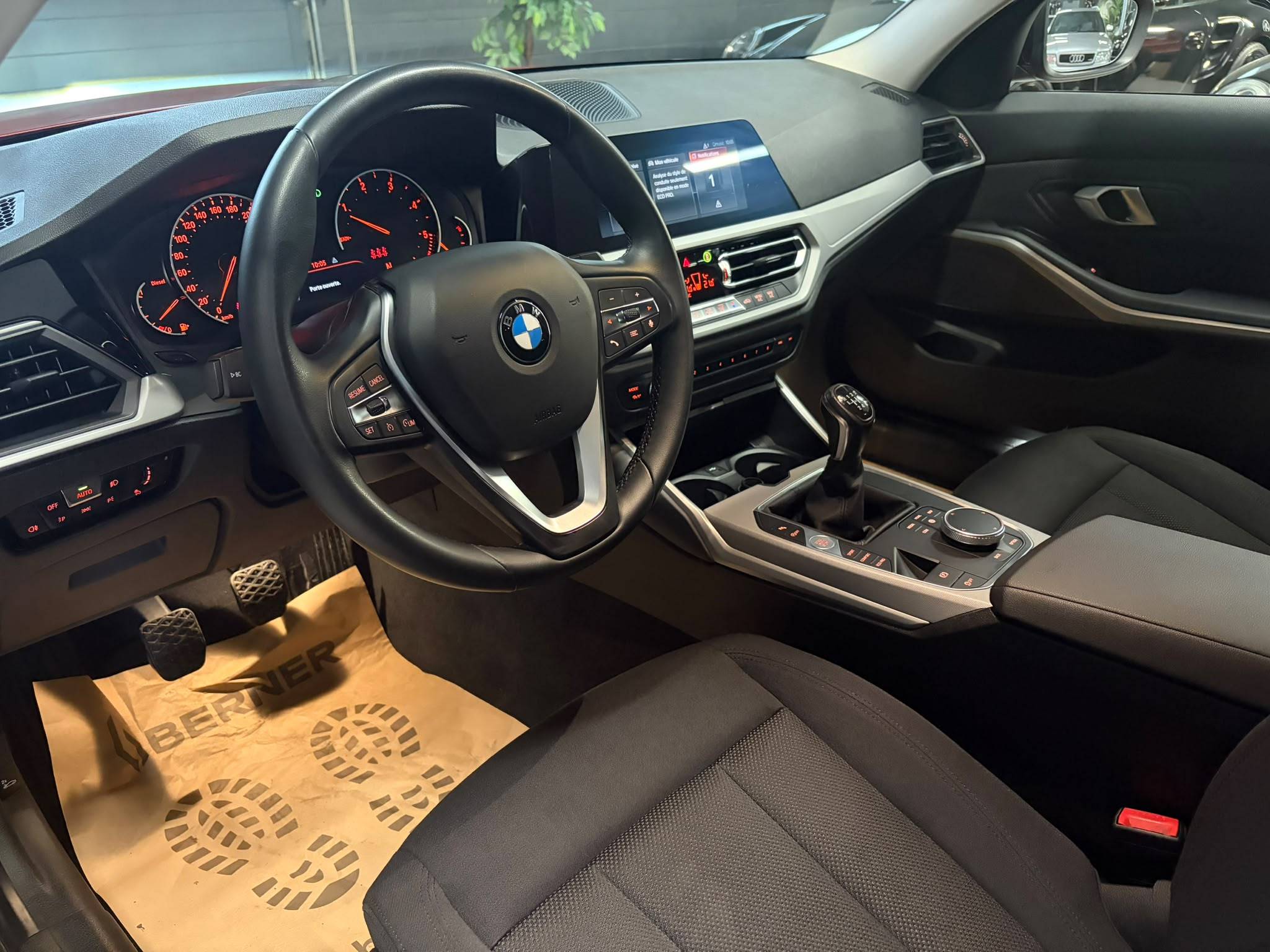 BMW 318D - Stylcar2 Florennes