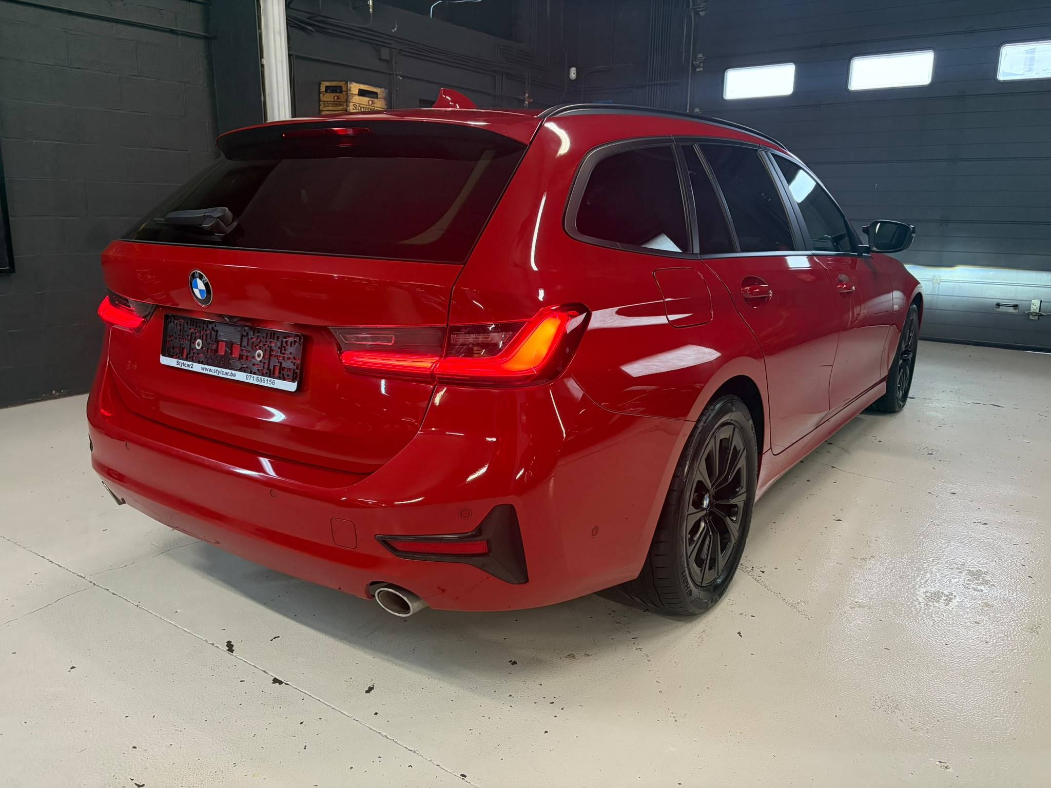 BMW 318D - Stylcar2 Florennes