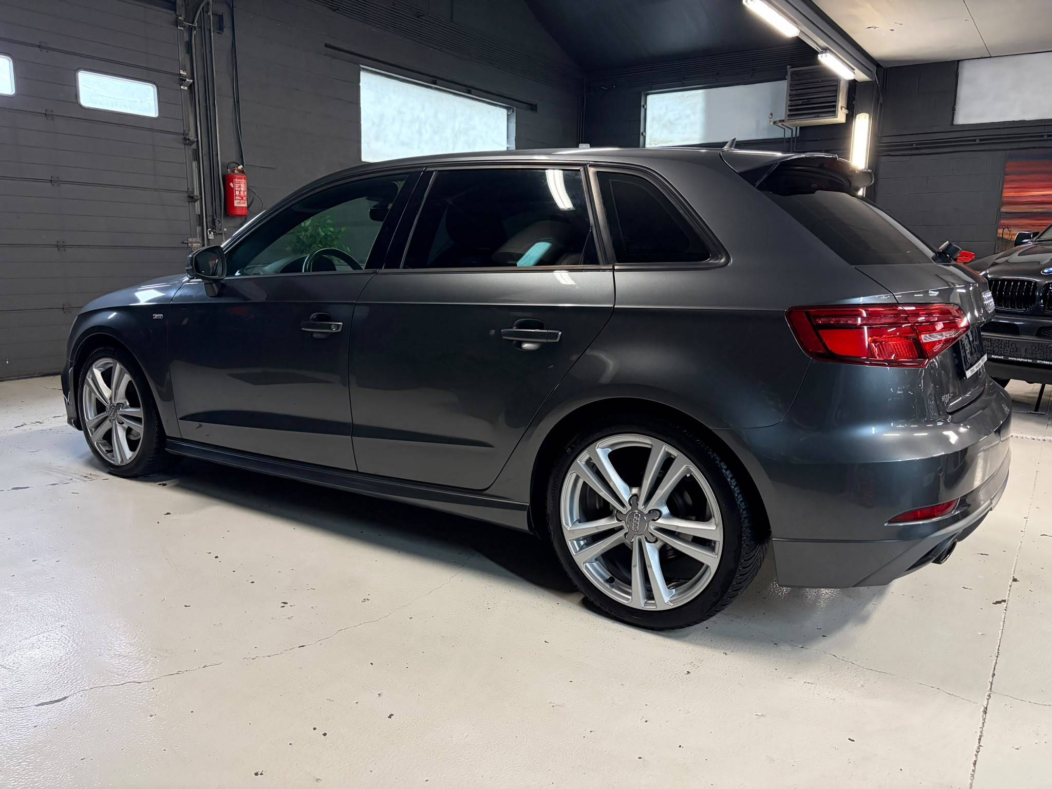 AUDI A3 SPORTBACK PACK S-LINE - Stylcar2 Florennes