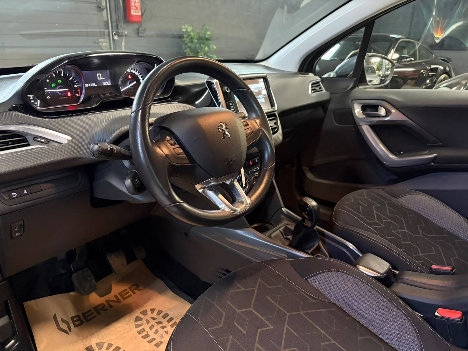 PEUGEOT 2008 - Stylcar2 Florennes