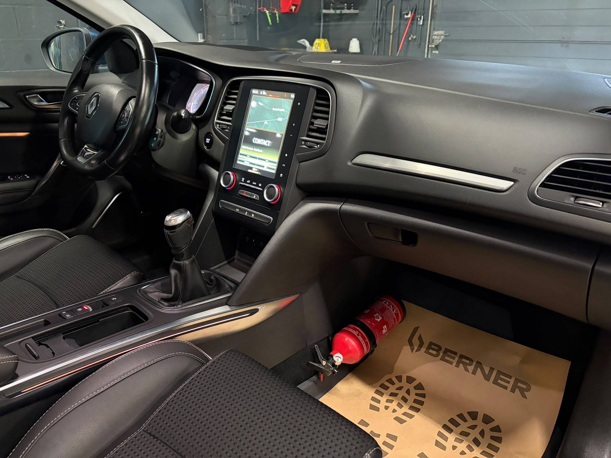 RENAULT MEGANE - Stylcar2 Florennes