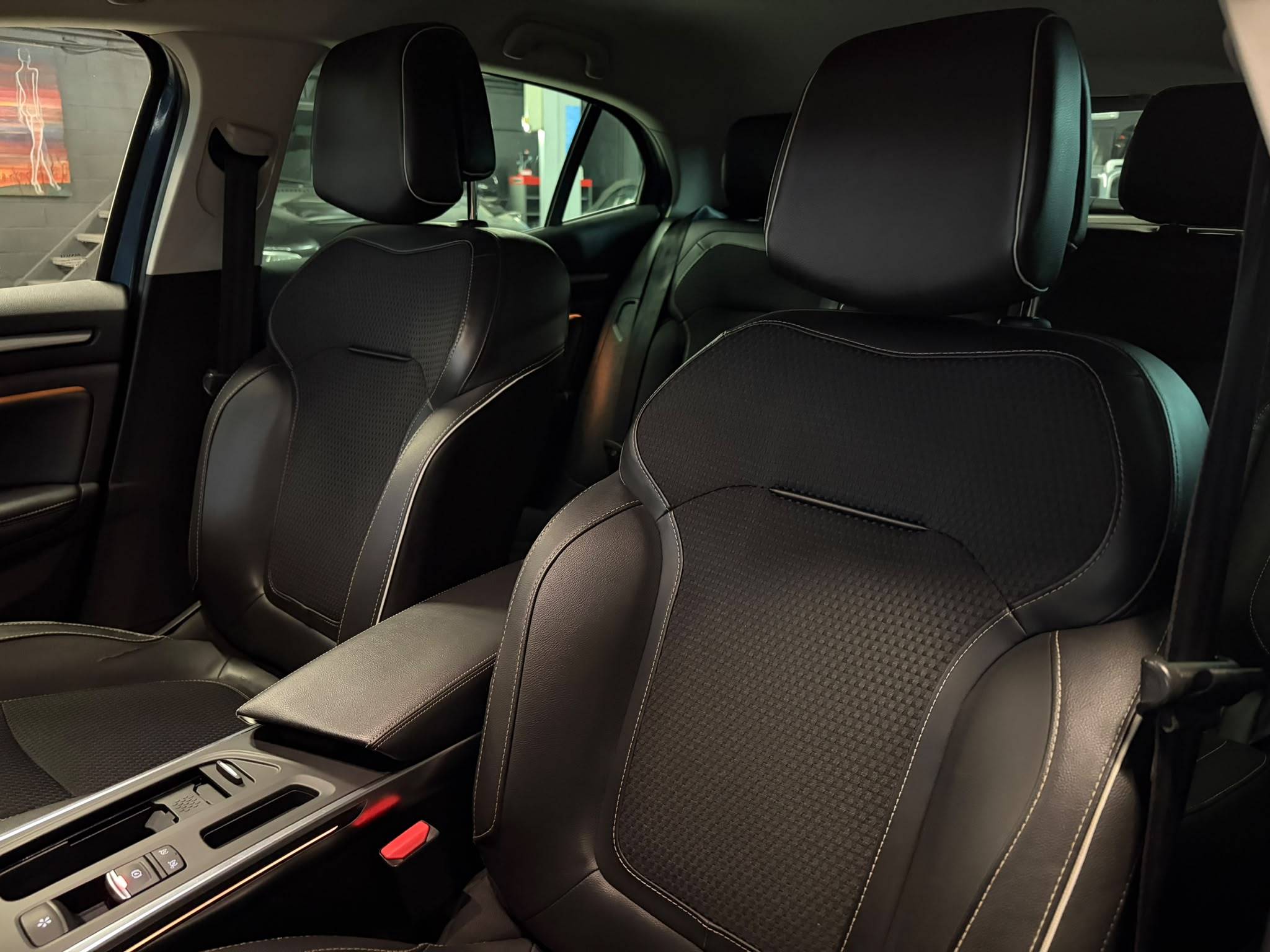 RENAULT MEGANE - Stylcar2 Florennes
