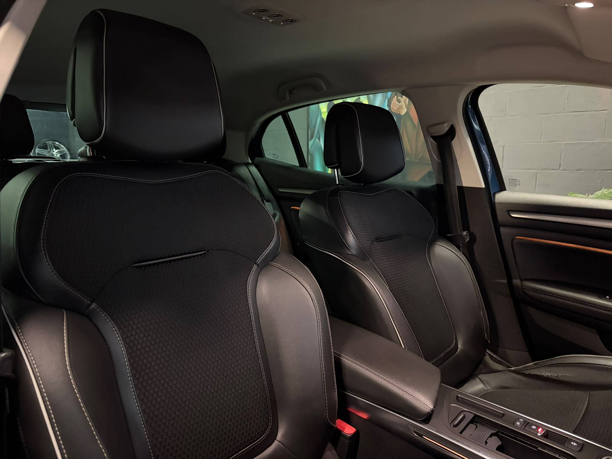 RENAULT MEGANE - Stylcar2 Florennes