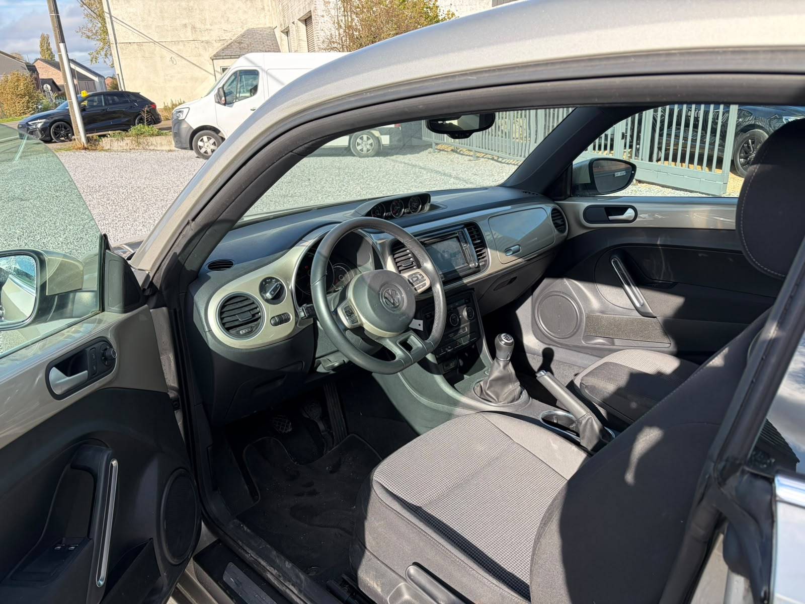 VW BEETLE **VERSION DESIGN** - Stylcar2 Florennes