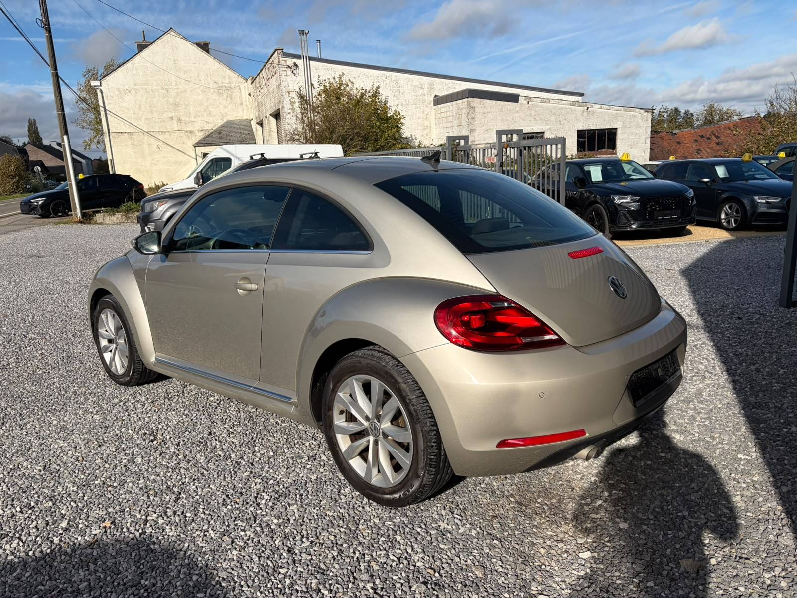 VW BEETLE **VERSION DESIGN** - Stylcar2 Florennes